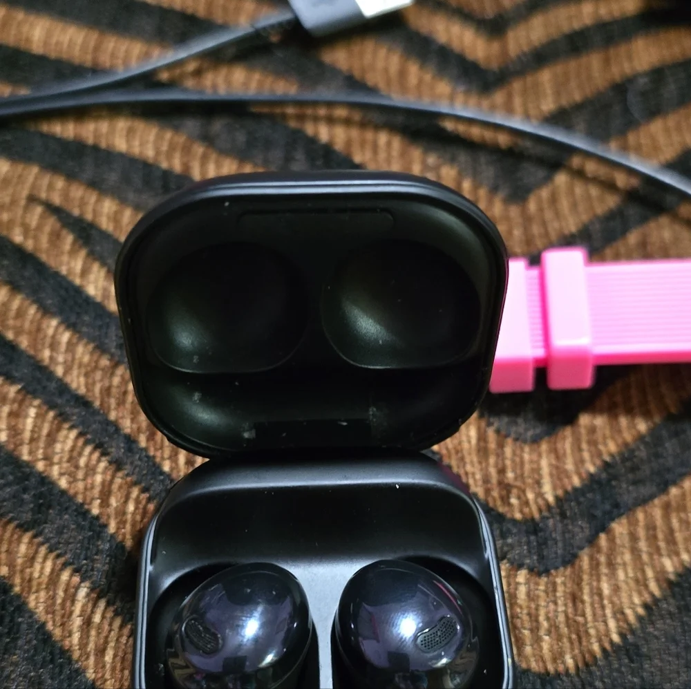 galaxy watch 4 classic, galaxy buds pro